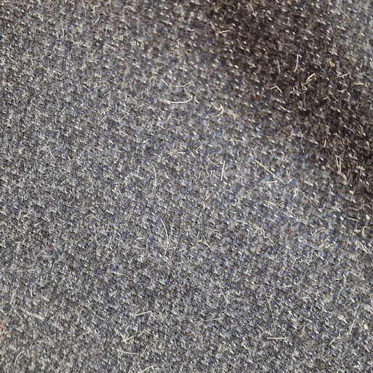 Grått tyg -TEXTIL-LOPPIS